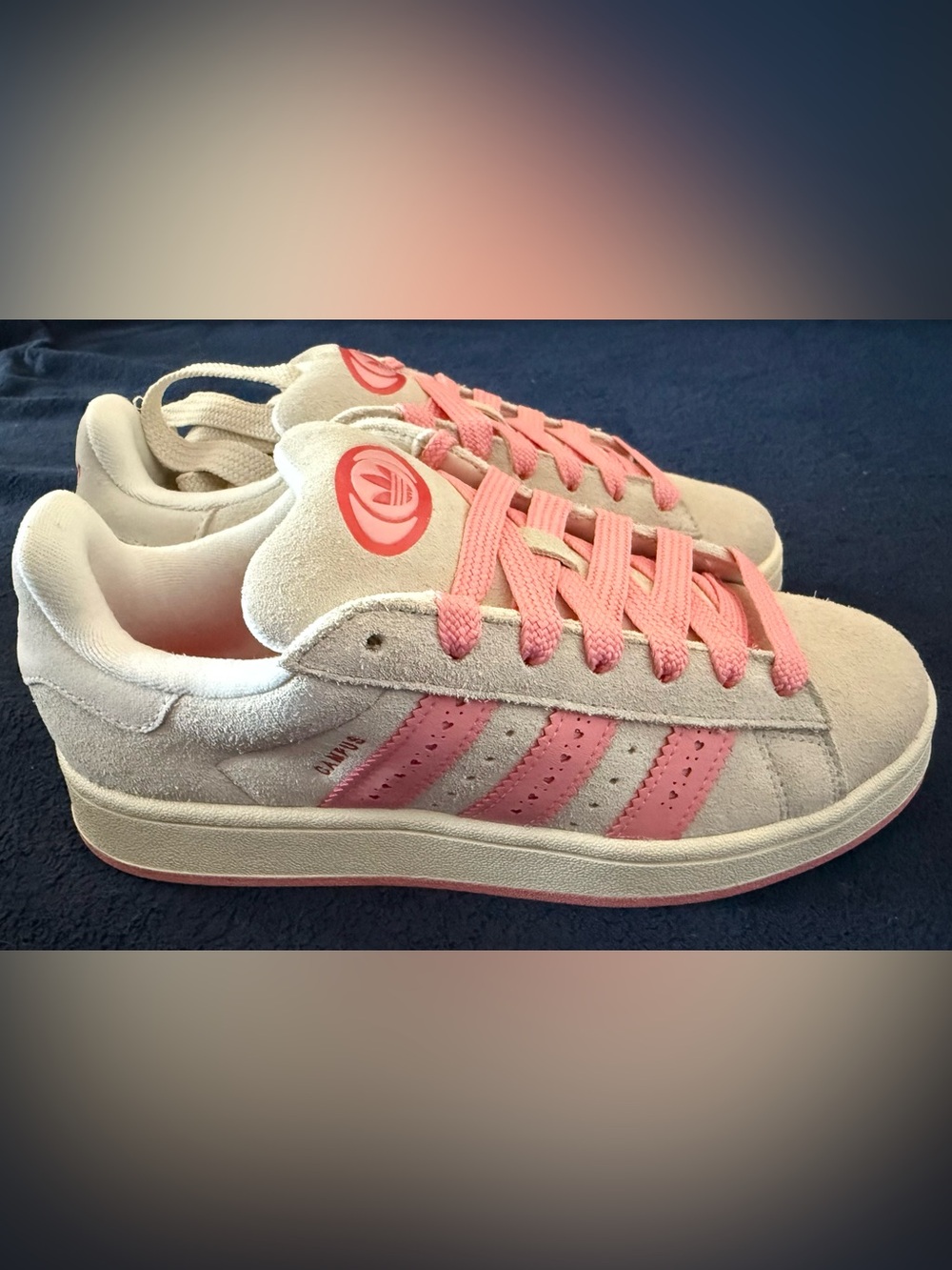 adidas Women’s 8, Youth7 Campus Suede Sneakers in Pink and Cream w/hearts.